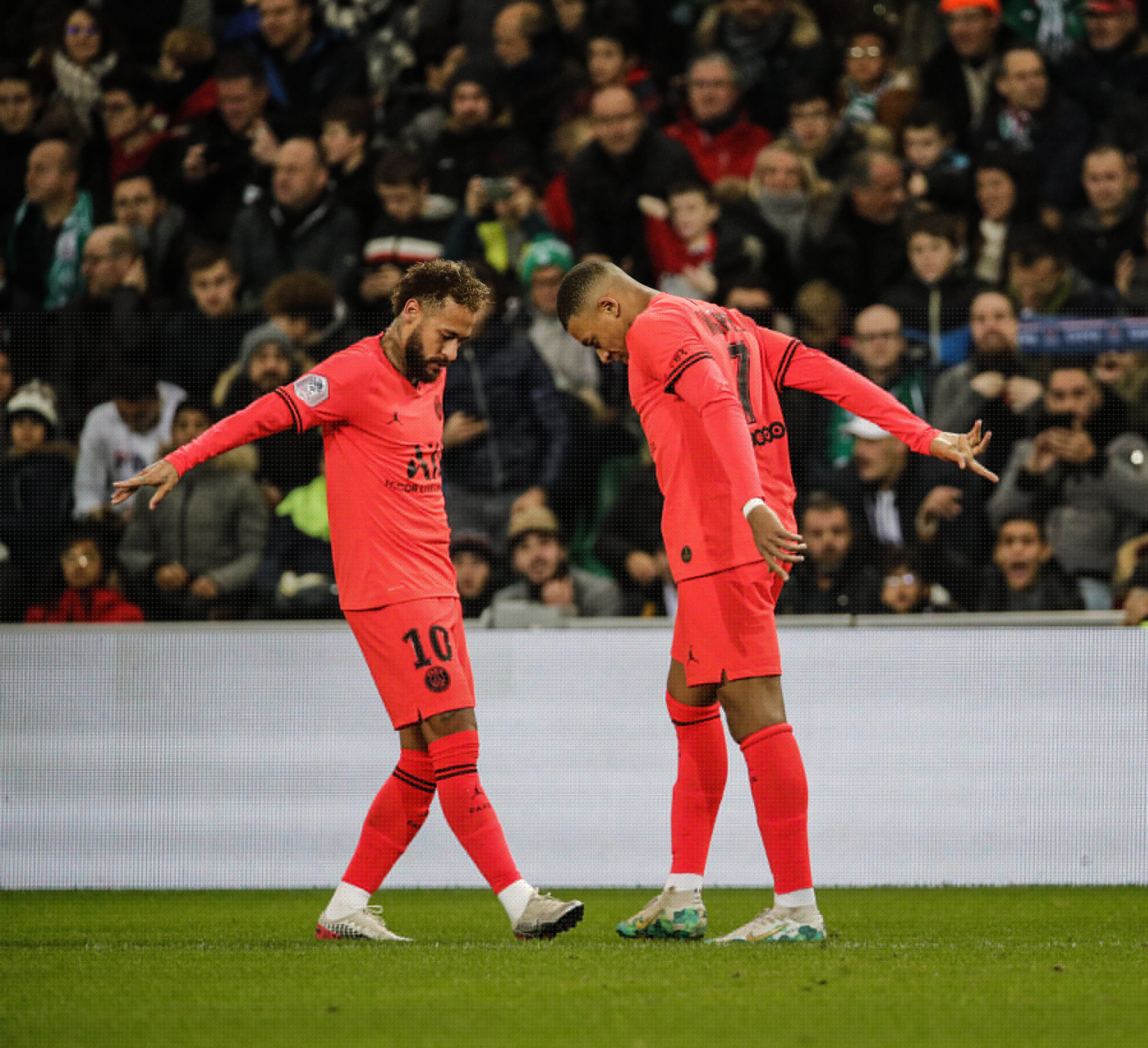 【新闻】首次合作 英特尔将找三星代工